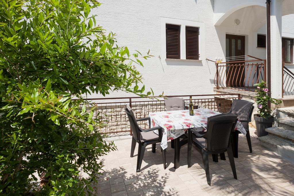 Apartments Prekalj Porec Luaran gambar