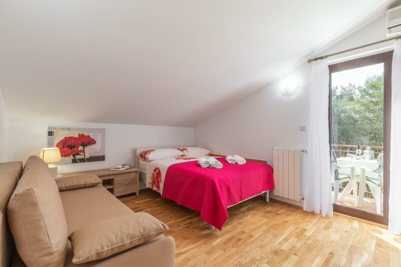 Apartments Prekalj Porec Luaran gambar