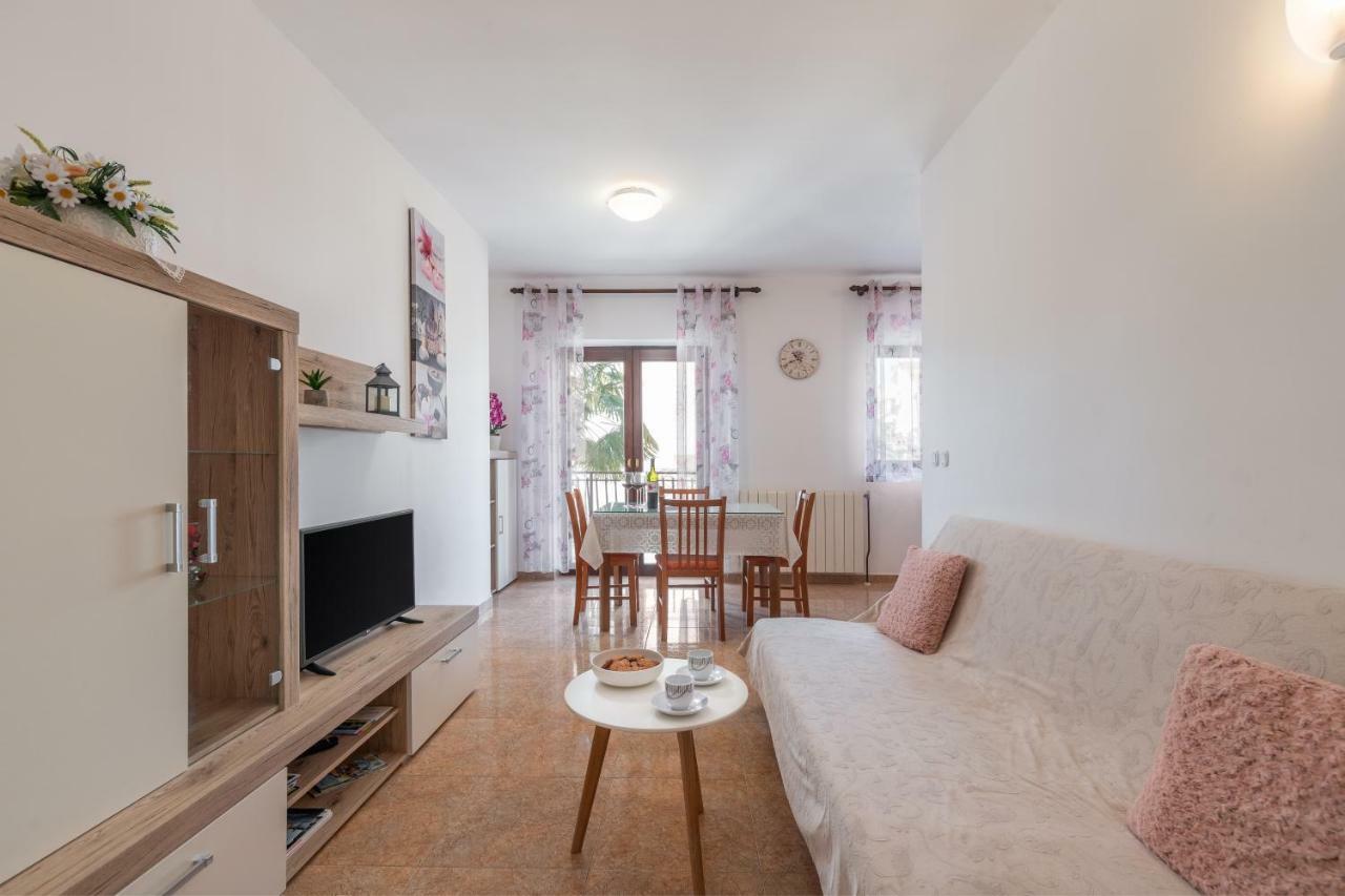 Apartments Prekalj Porec Luaran gambar